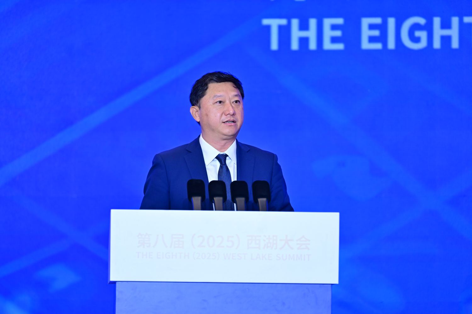 图为深圳创新投资集团董事长左丁作主旨演讲。.jpg