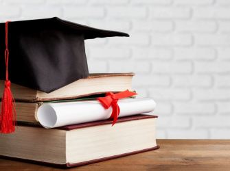 教育部：设区的城市高中等一律不得违规面向县域掐尖招生