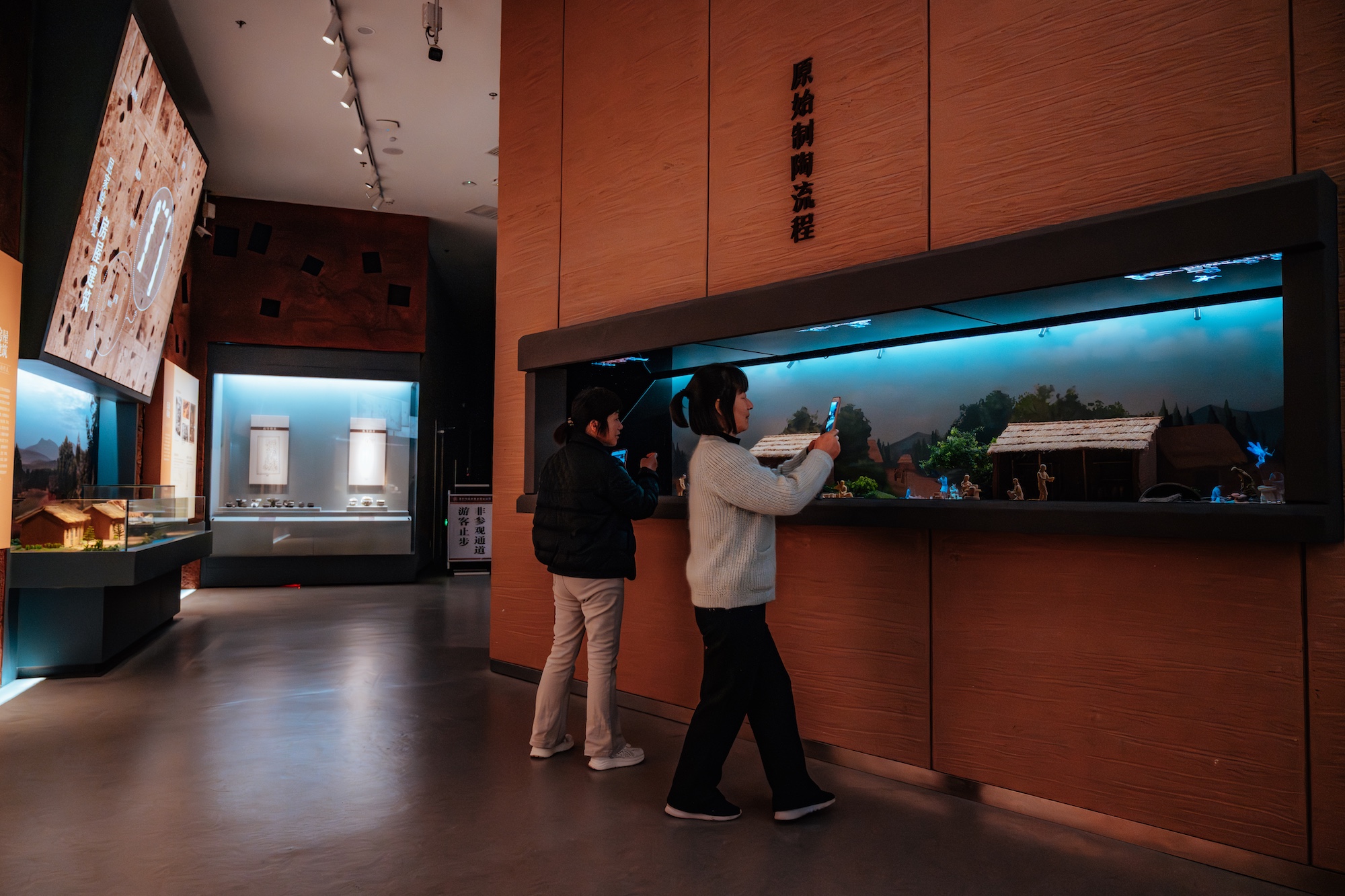 1775812645999889.jpg 娓稿鍦ㄥ眻瀹跺箔閬楀潃鍗氱墿棣嗗弬瑙傘€傞偙娲绘憚.jpg