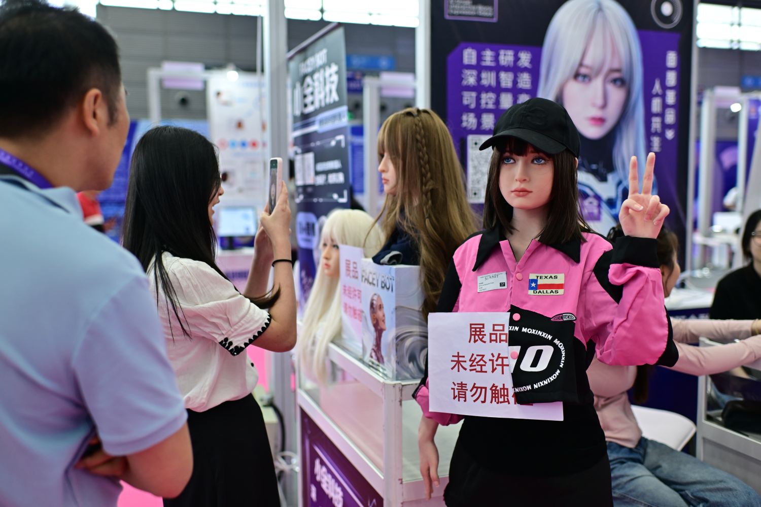 734576_s.jpg/