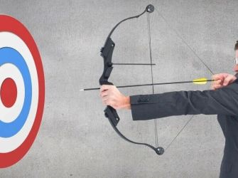 000685，签署股份转让协议